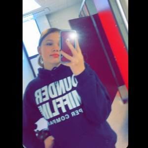 Meet your Posher, Carahlynn